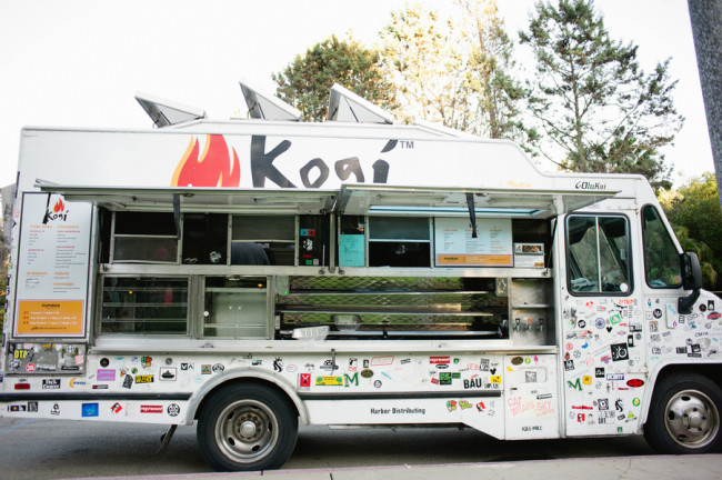 wedding-at-grace-simons-lodge-with-korean-food-truck