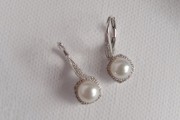 pearl earrings