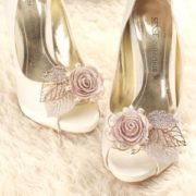 dress-up-simple-pair-shoes