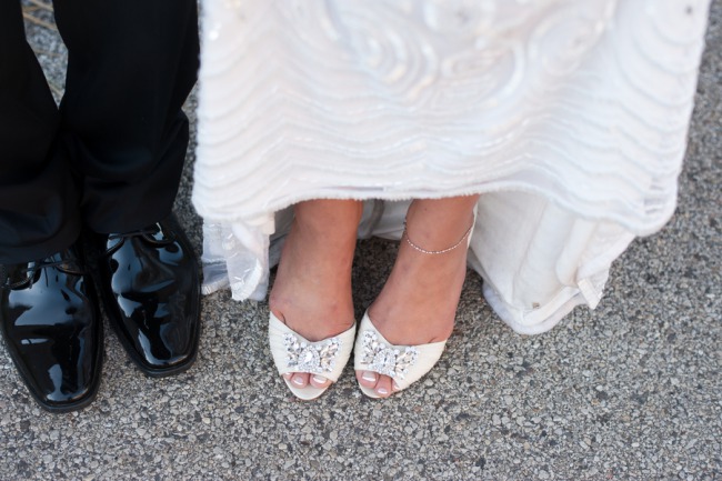 badgley mischka white bridal shoes