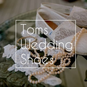 White-Lace-Toms-bridal-flats featured