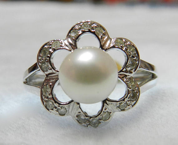Gemstone Engagement Rings: Top 5 Vintage + Unique + Colorful