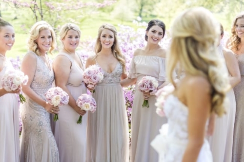 Pink Flowers & Golden Champagne: Classic Done Beautifully