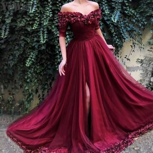 5 Romantic Red Wedding Dresses Yes You Can Wear Red Down The Aisle 