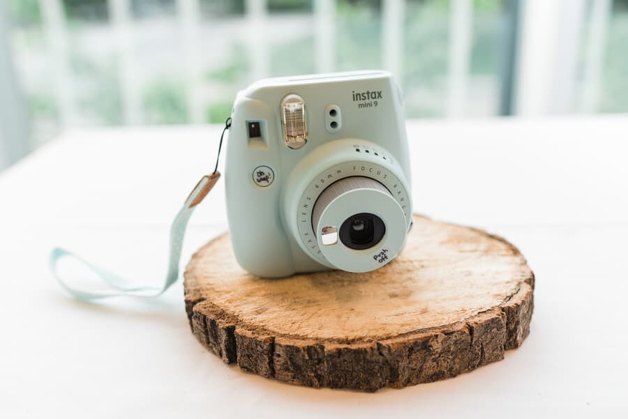 wedding-reception-detail-instax-camera-instant-photograph-memories