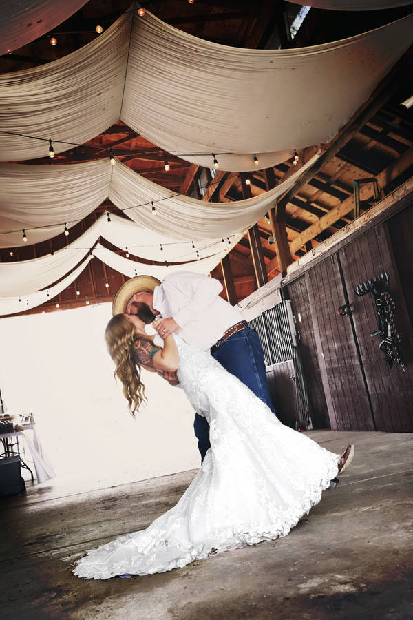 wedding-reception-refreshment-wine-kegs