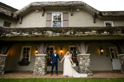 Elegant Gold and Greenery Wedding at Bavaria Downs