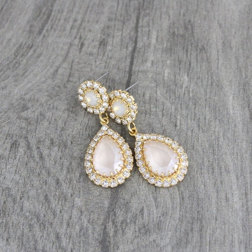 10 Opal Earrings with Mesmerizing Style 