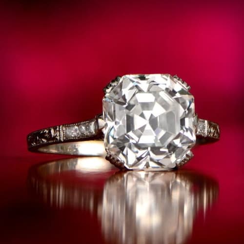 Asscher Cut Diamond Engagement Ring in White Gold | KLENOTA