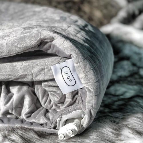 Free Guide to 10 of the Best Weighted Blankets to Help You Sleep Better