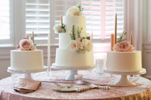 Country-Club-Classic-Romantic-Wedding-Featured-Image