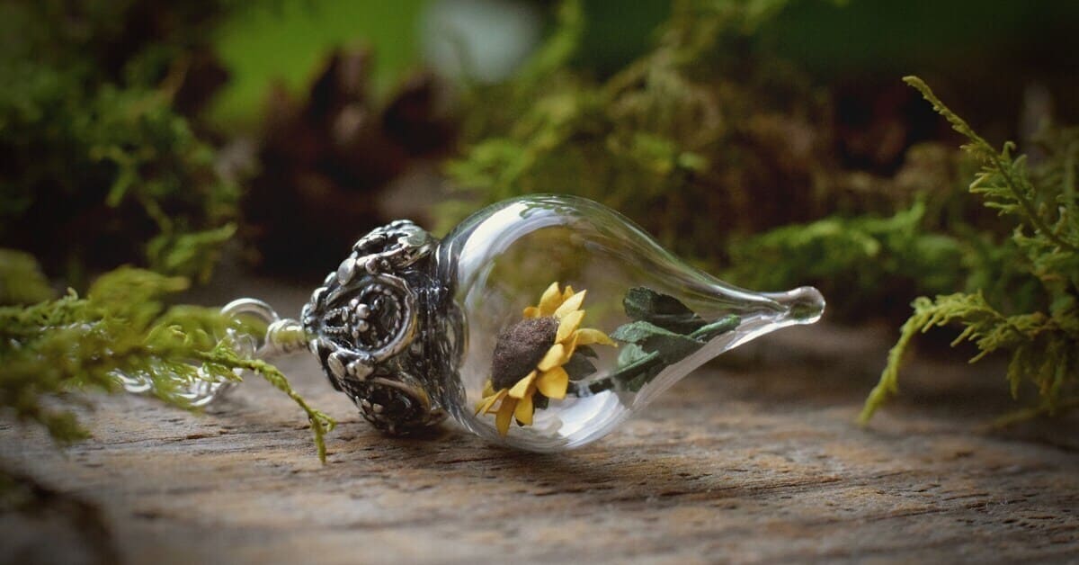 Tiny Sunflower Necklace